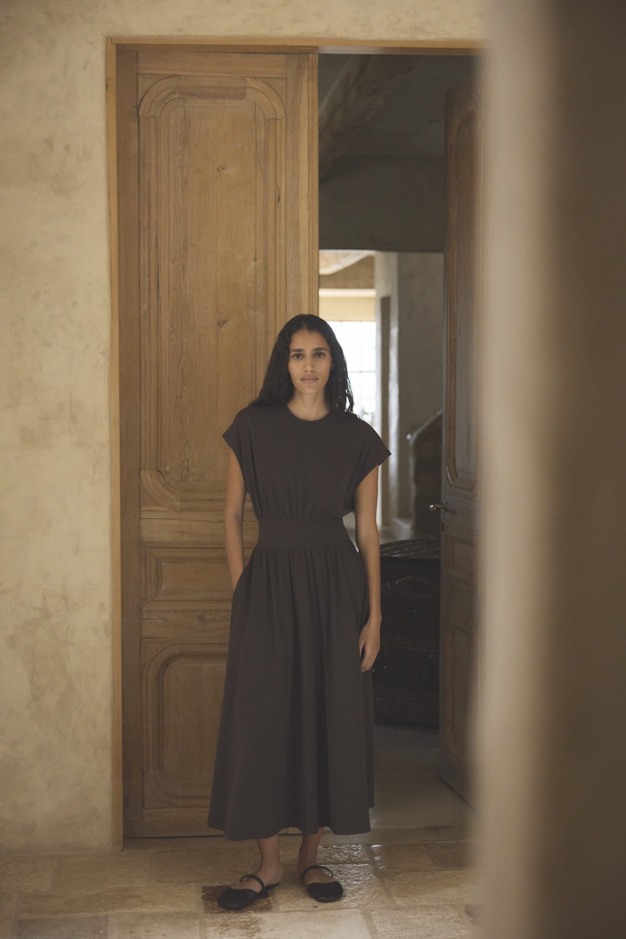 jersey midi dress Prima Dark Truffle / Regular / XL Kate and Lily Dress An easy jersey dress golden era gown Sleeve Length:Extra Long - 39