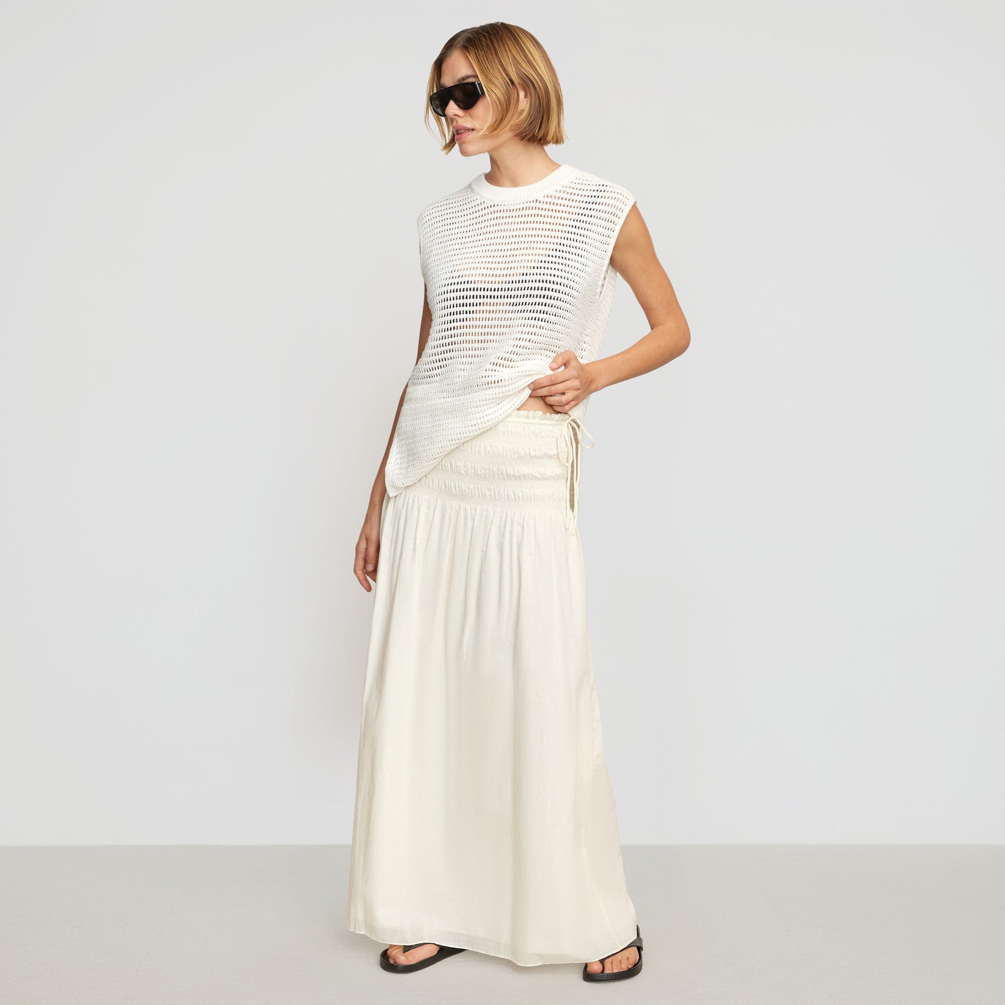 ade-smocked-waist-skirt-cream-