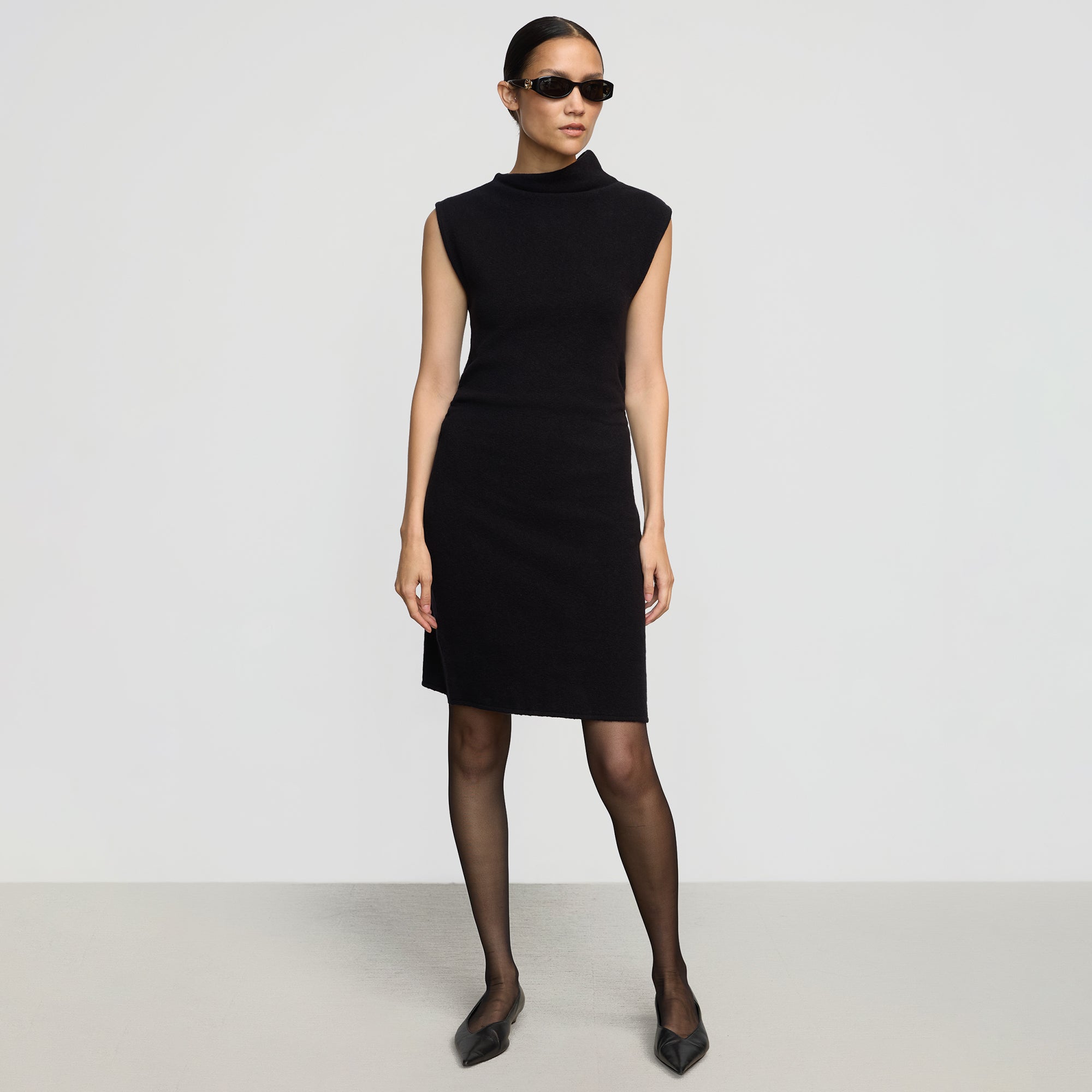 ワンピース Alaia Asymmetric short dress ALAÏA Asymmetric cotton-poplin mini dress | NET-A-PORTER