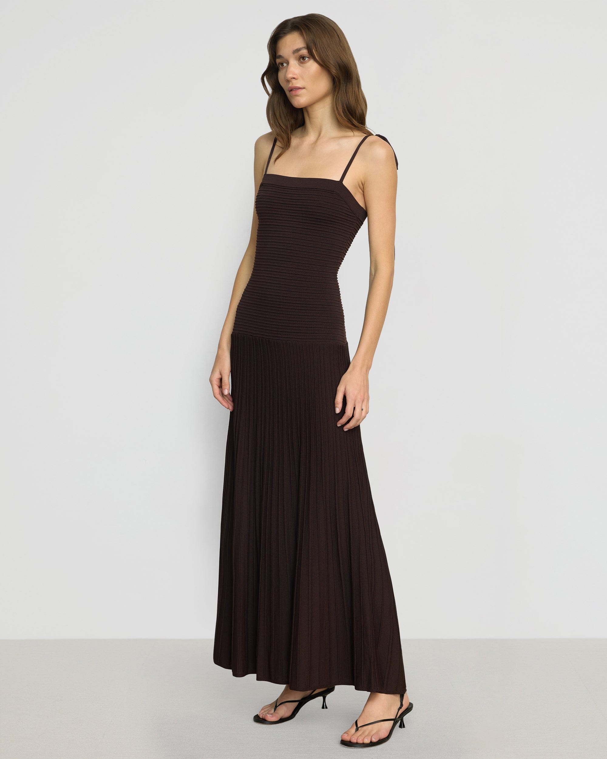 ハーリップトゥ　Romane Tiered Knit Dress Romane Tiered Knit Dress（ワンピース）｜Her lip to（ハー