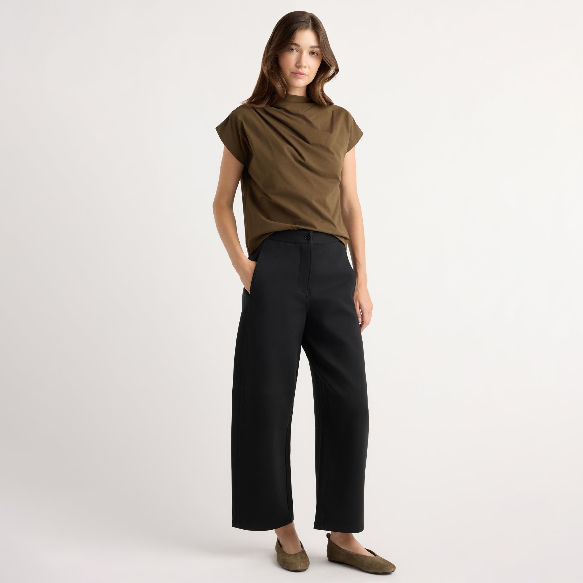 Chase Stretch-Waist Scuba Barrel-Leg Pant
