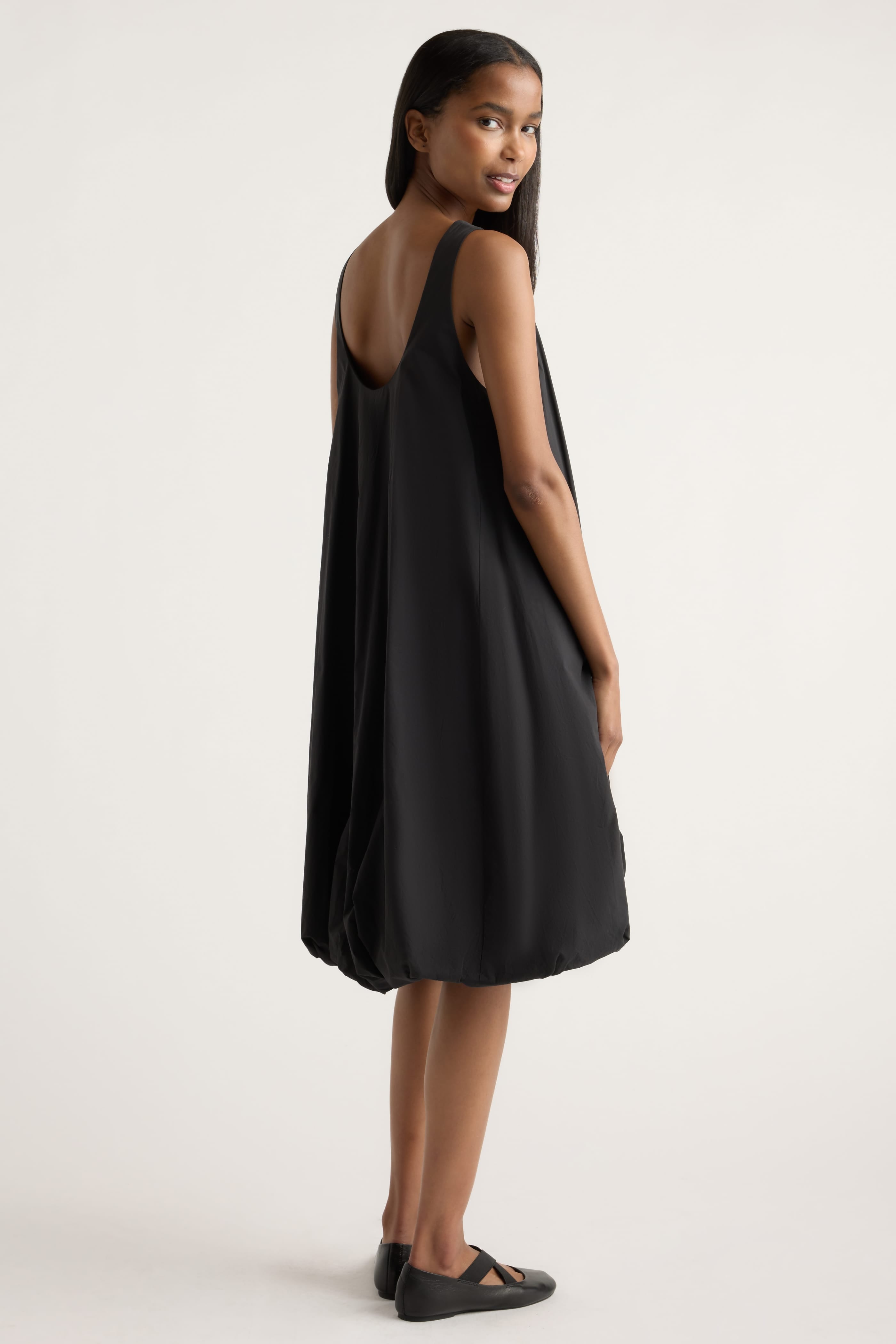 Cosima Hi-Lo Bubble-Hem Dress Black / XL