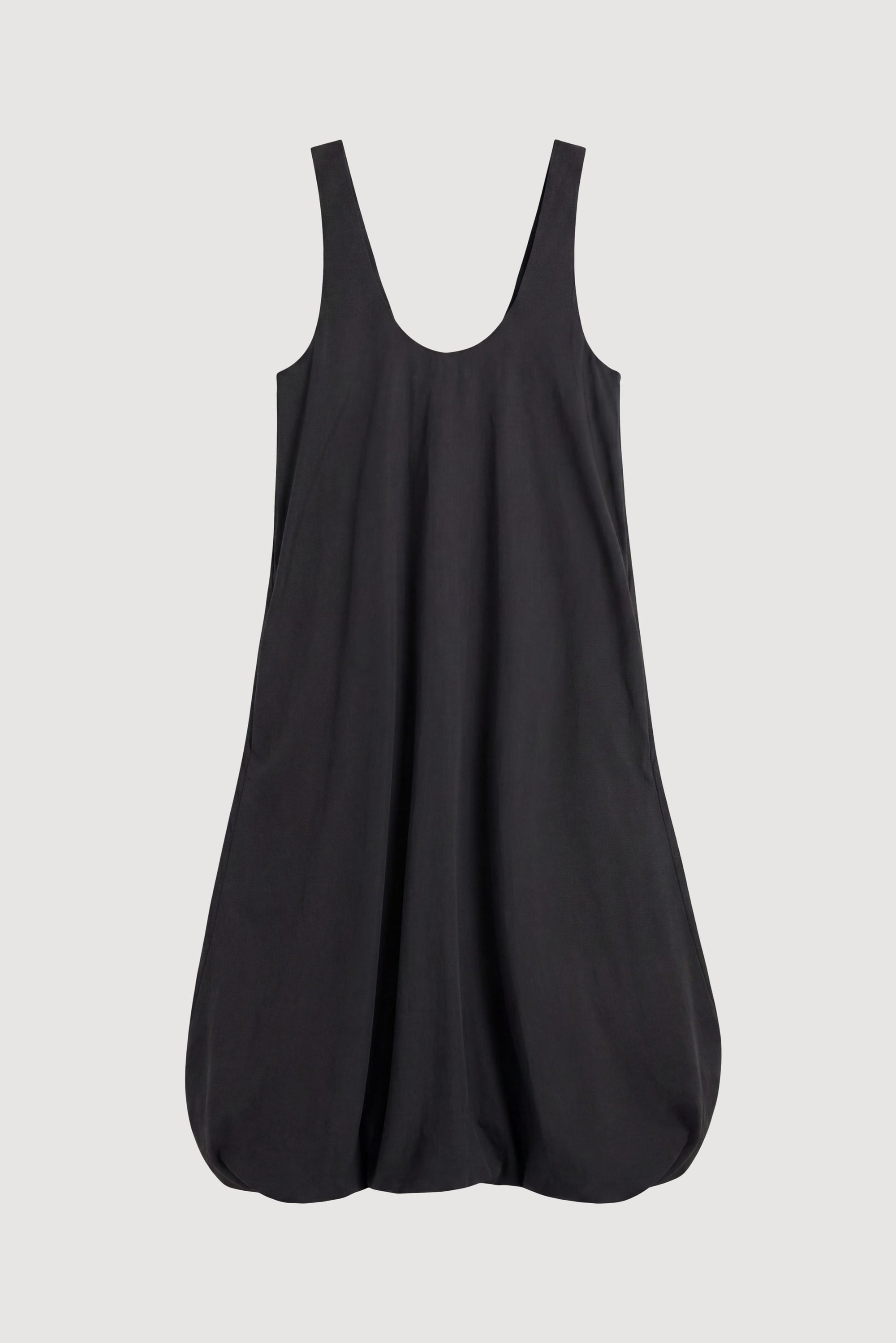Cosima Hi-Lo Bubble-Hem Dress Black / XL Cosima Hi-Lo Bubble-Hem Dress Black / XL