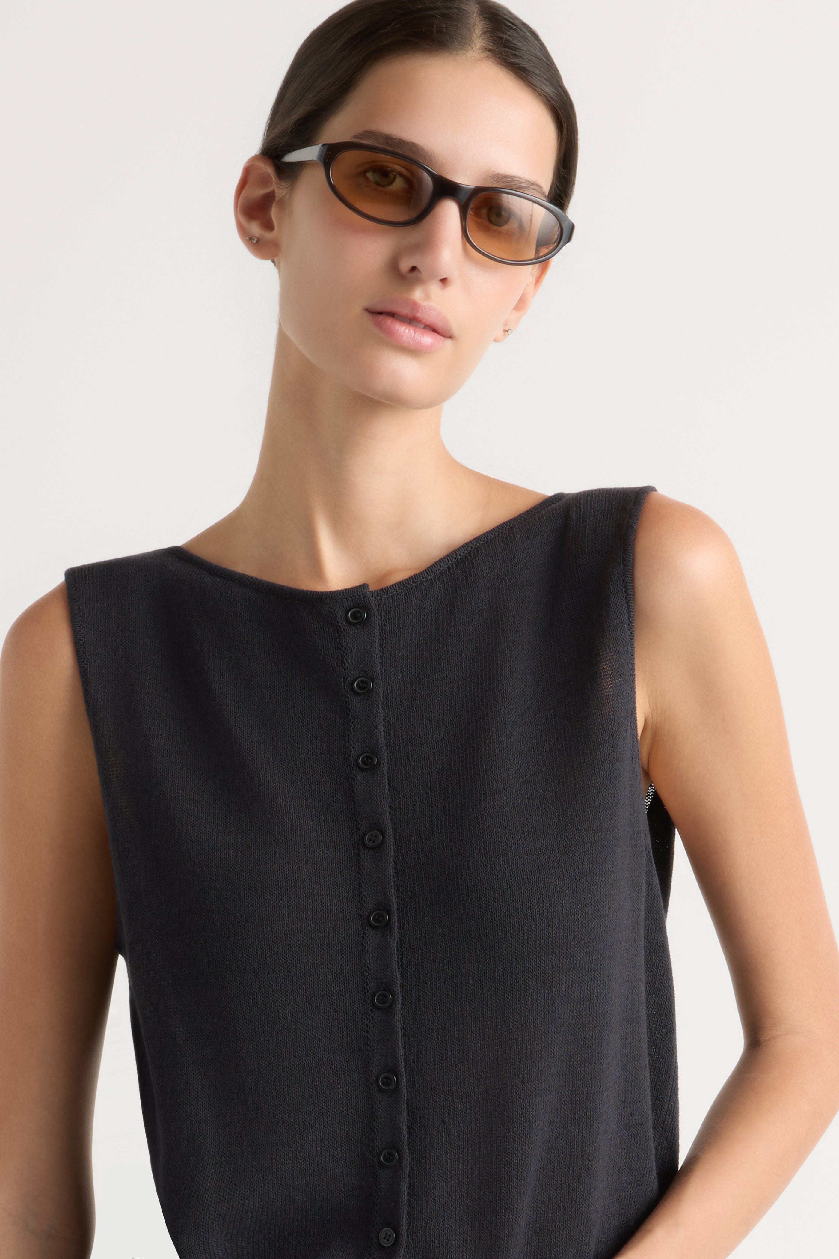 elith-cotton-linen-button-knit