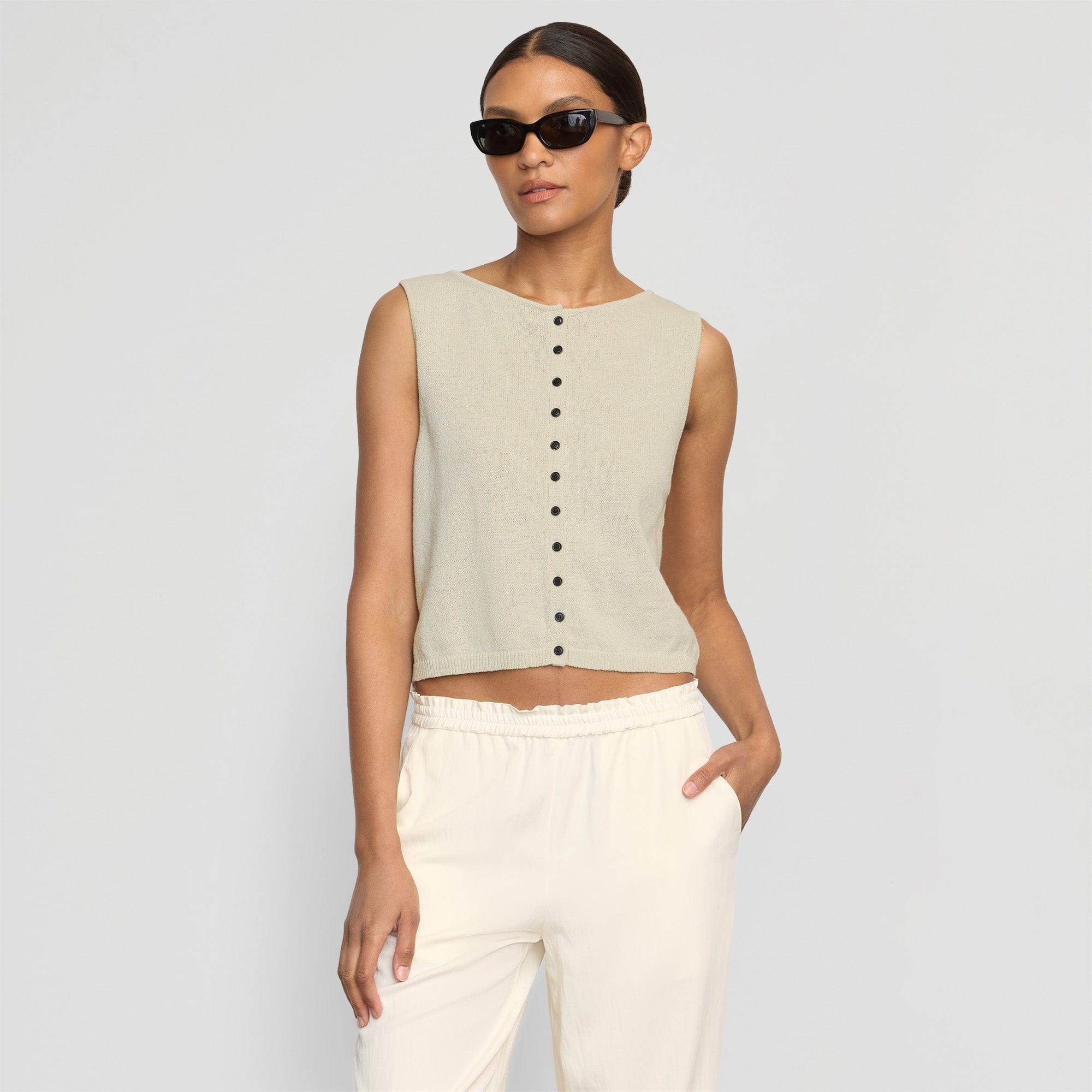 KNITTED COTTON VEST - IVORY | COS