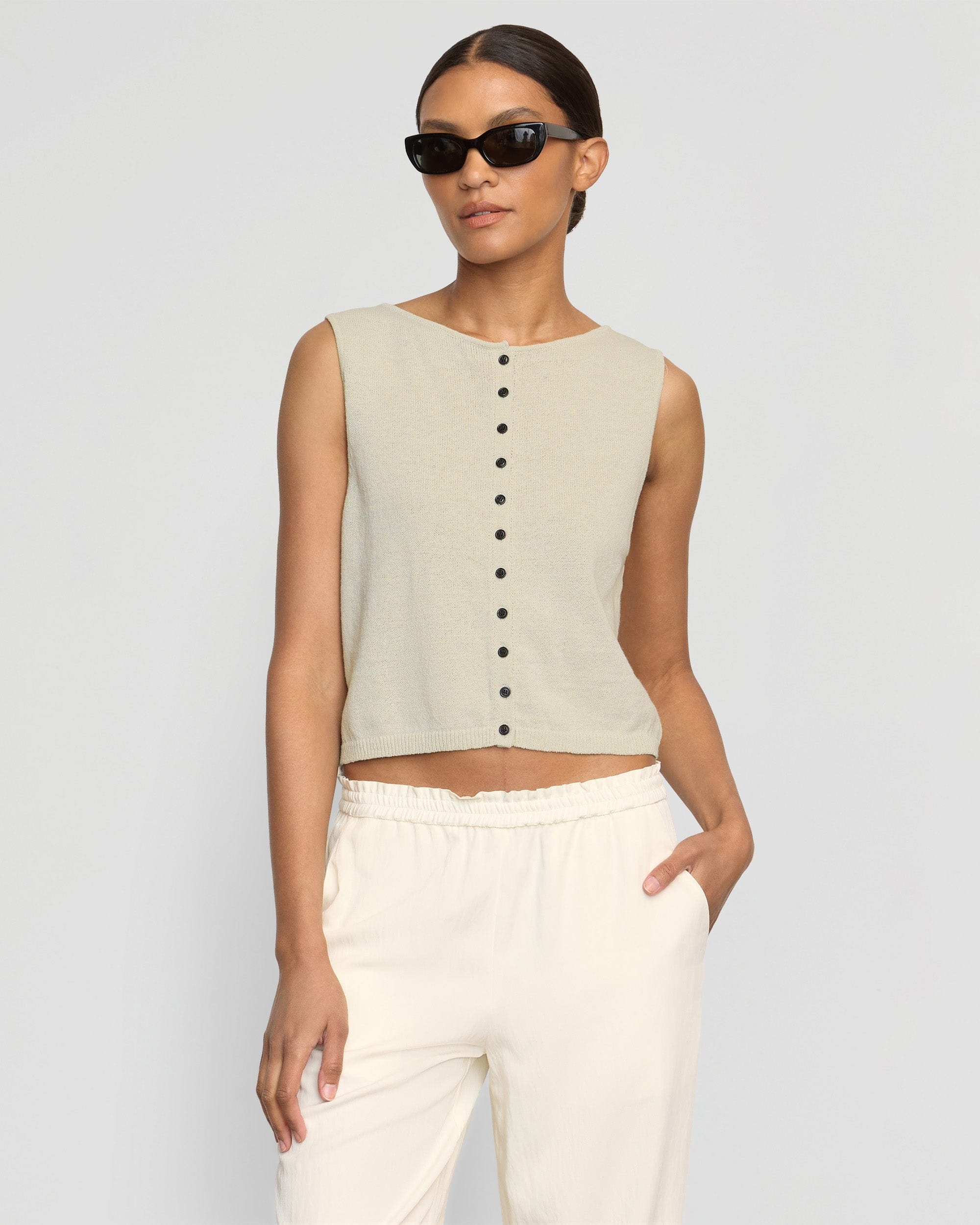 L’Appartement COTTON WOOL KNIT VEST Elith Cotton-Linen Button Knit Vest