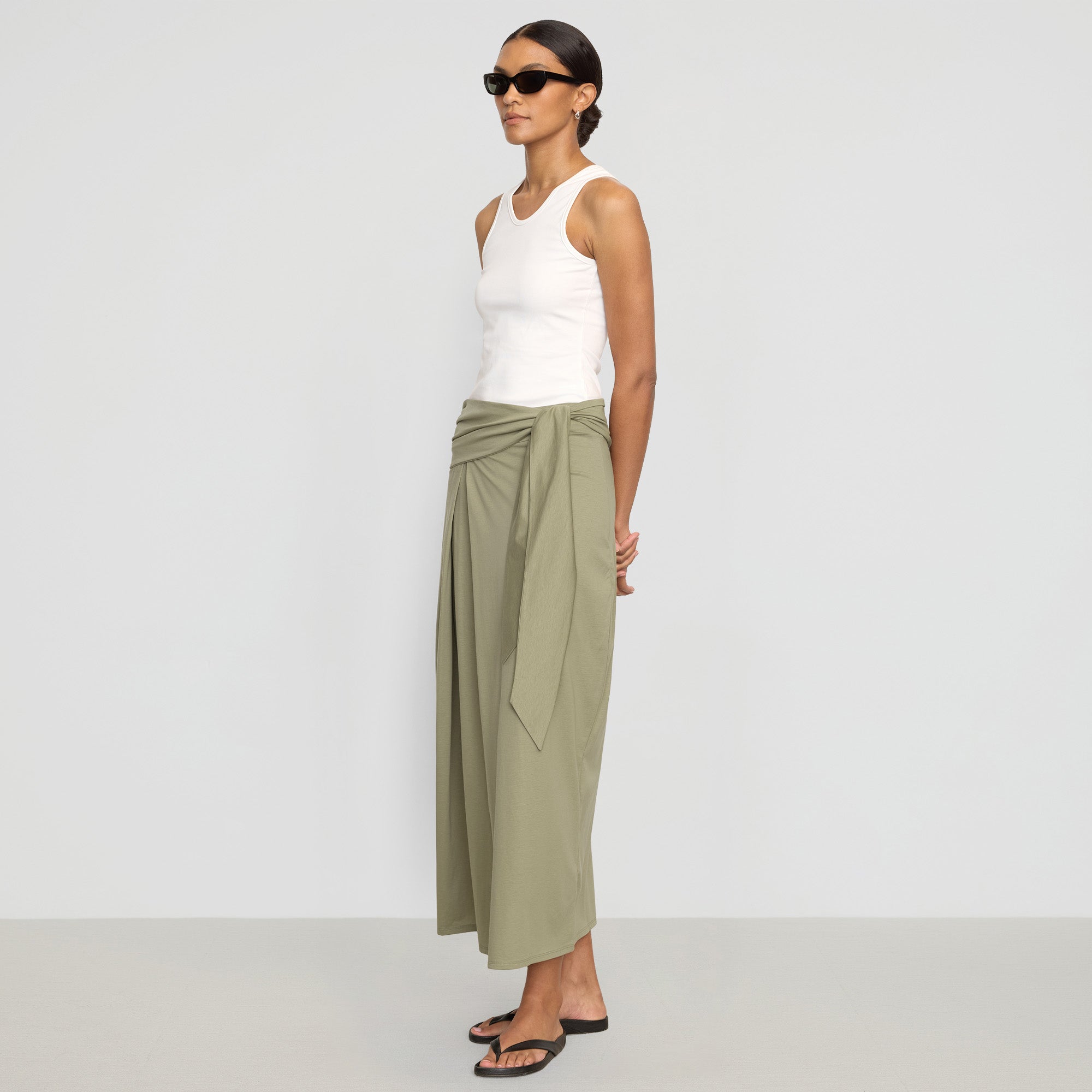 送料★BAU by Bride And You★VAILA Waist tuck detail skirt★ 送料☆BAU by Bride And You☆VAILA Waist tuck detail skirt☆