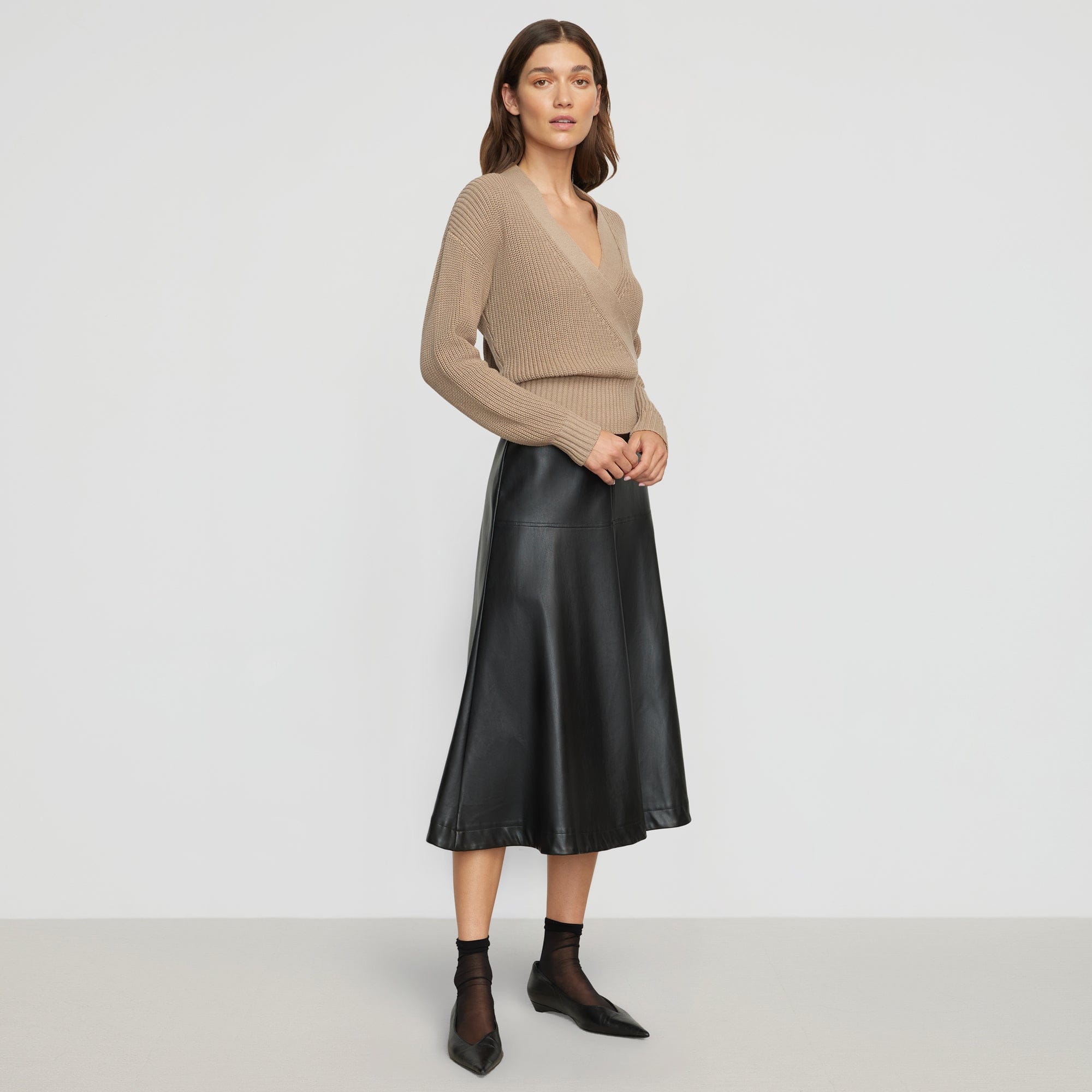 スカート musinsastandardwoman Women's Vegan Leather Slit Long Skirt B WOMENS VEGAN LEATHER SLIT LONG SKIRT [BLACK] | KRAZZY