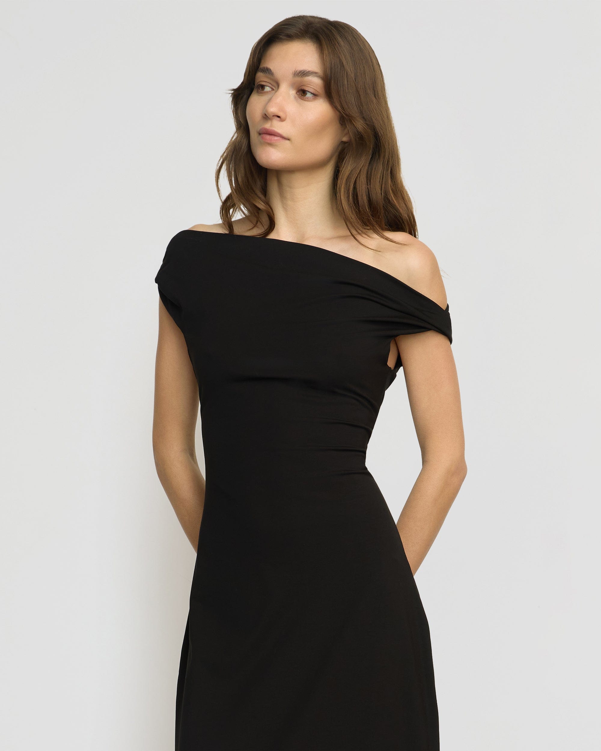 [RECTO] / ☆ 24FW RC OFF-SHOULDER FITTED DRESS / BLACK 7e6ac0b6ff00e0a5ffbf1114ba9798