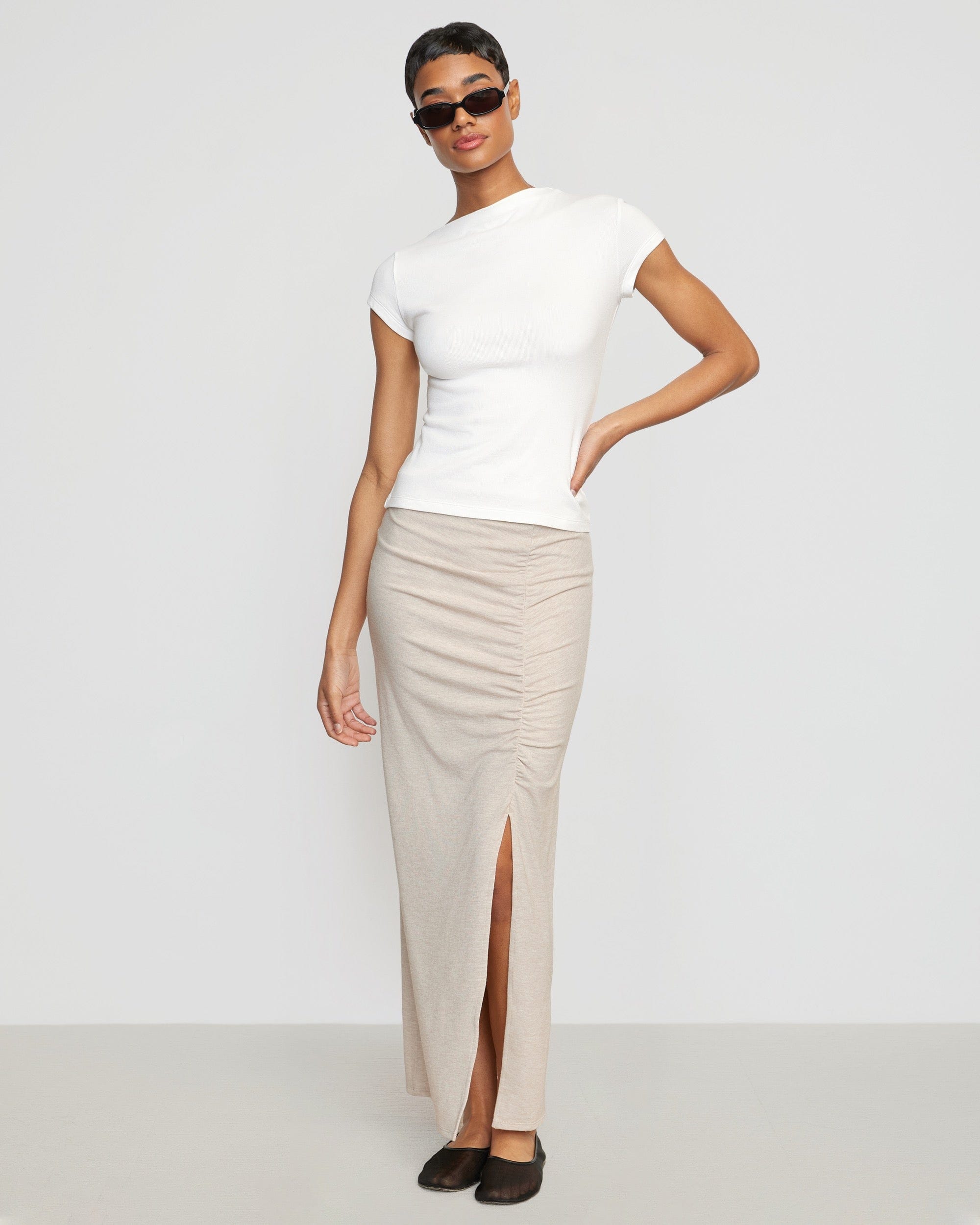 【PORTERNA】Ruched mid-length skirt Amazon.com: LYANER Women's Velvet Ruched Side Split Hem High