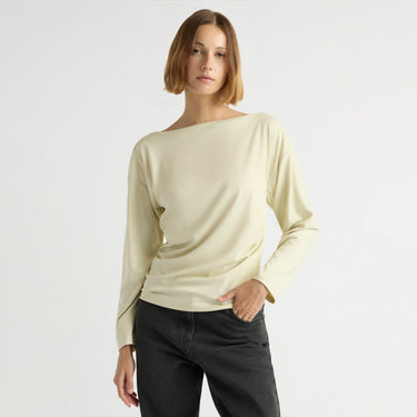 Mali | Letha Twisted-Hem Slit-Neck Tee in Size Small