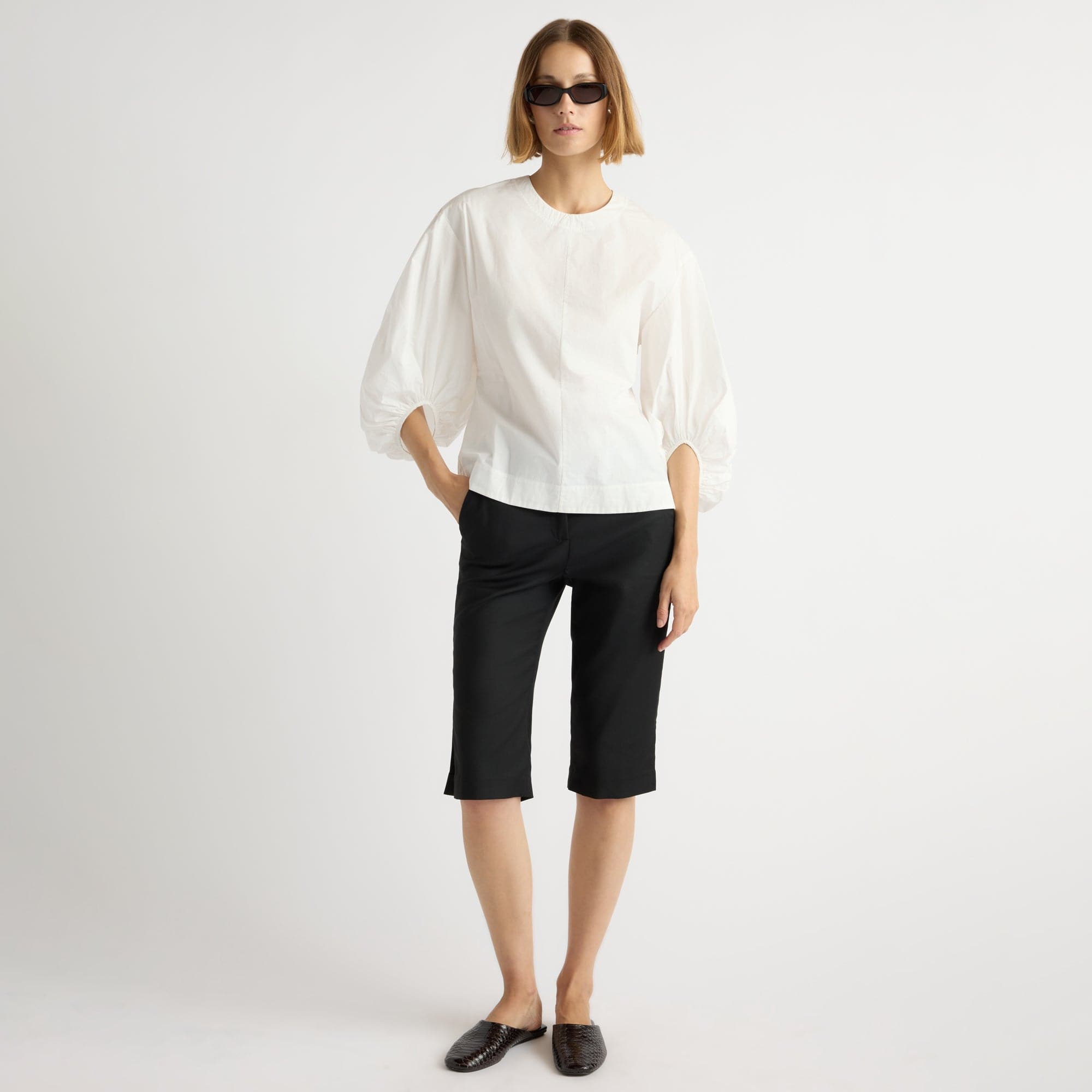 Lexi Tailored Capri Pant