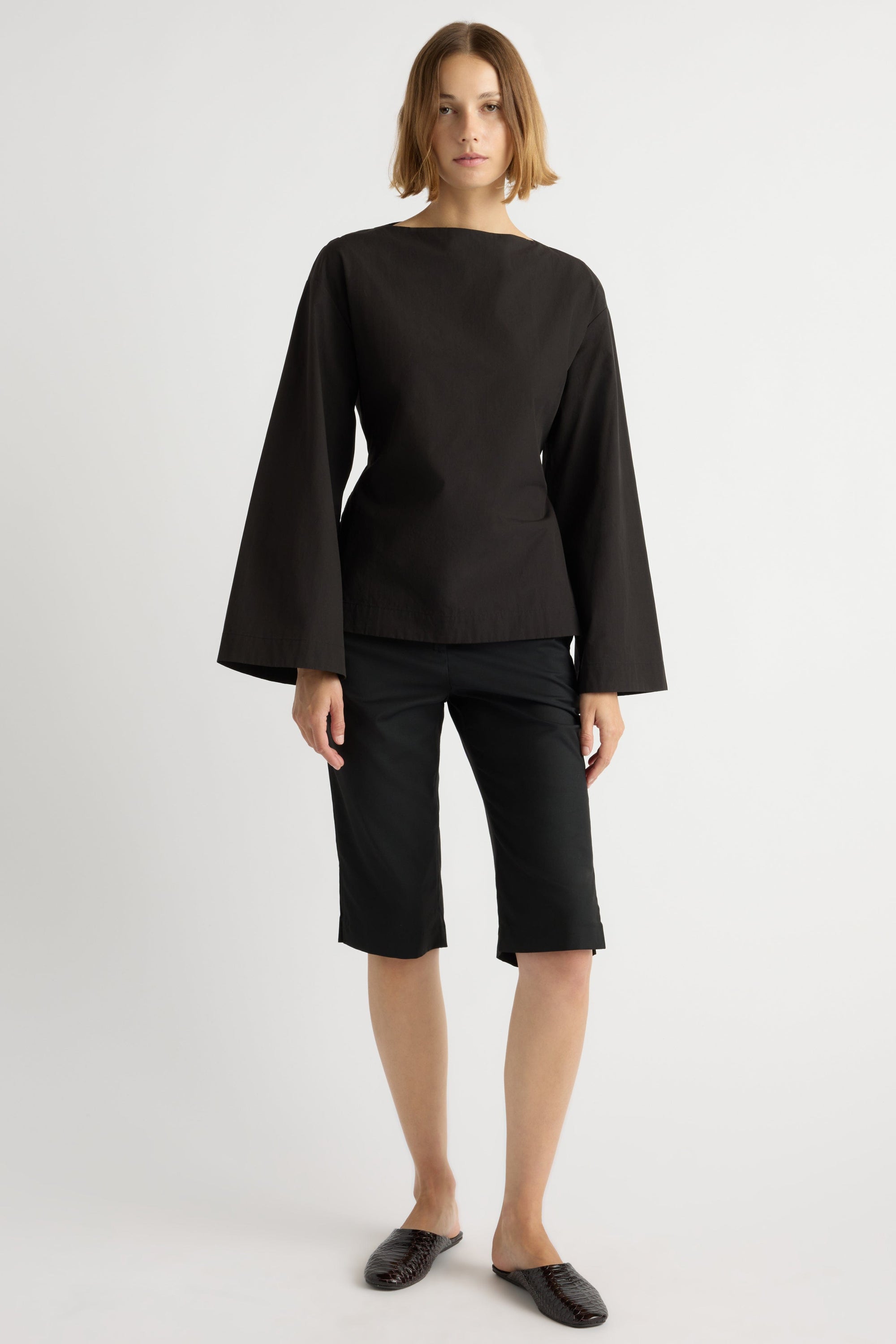 Lexi Tailored Capri Pant Black / XL