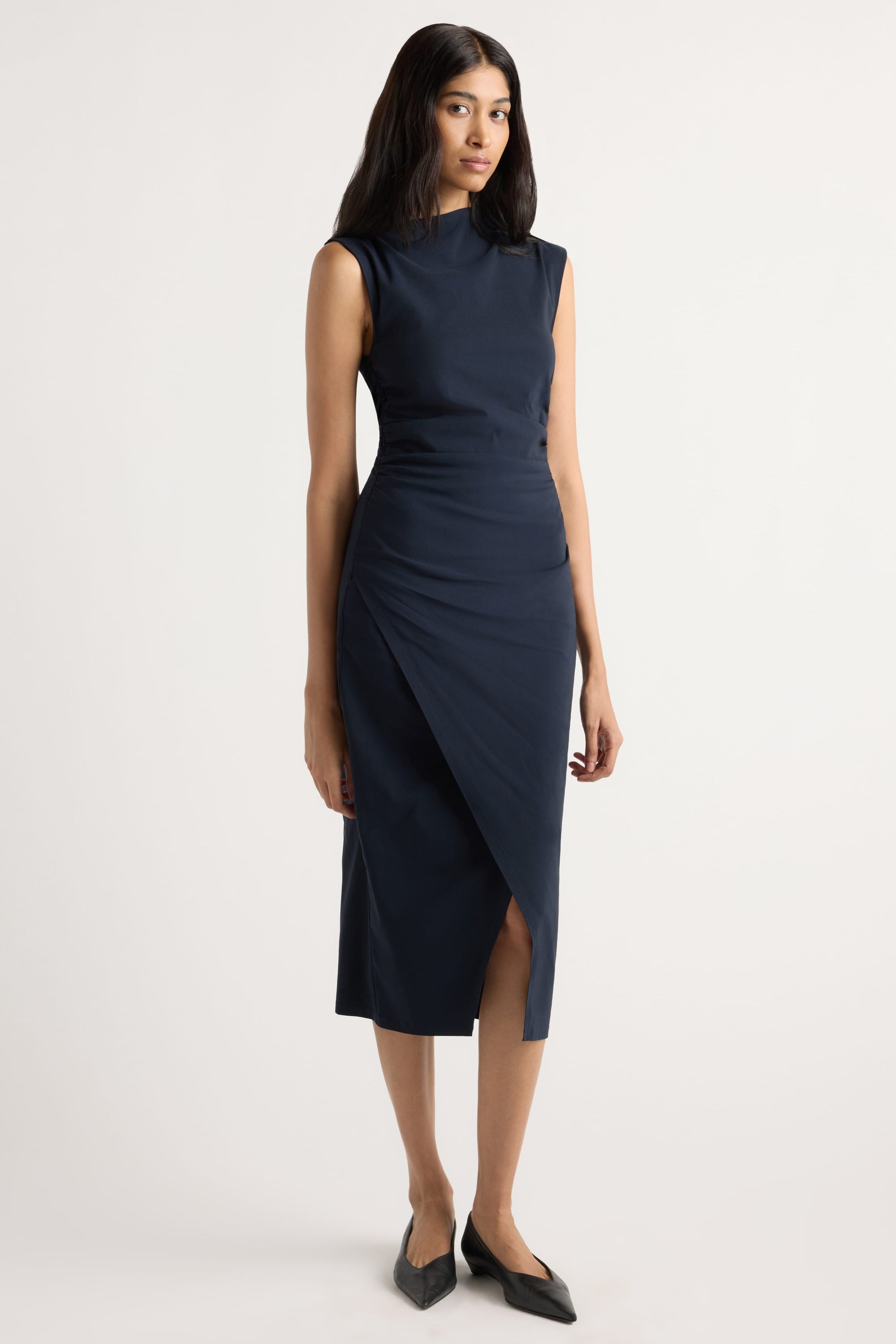 Manon Navy Dress at Modern Citizen | Work-to-Evening Style Manon Navy Dress at Modern Citizen | Work-to-Evening Style