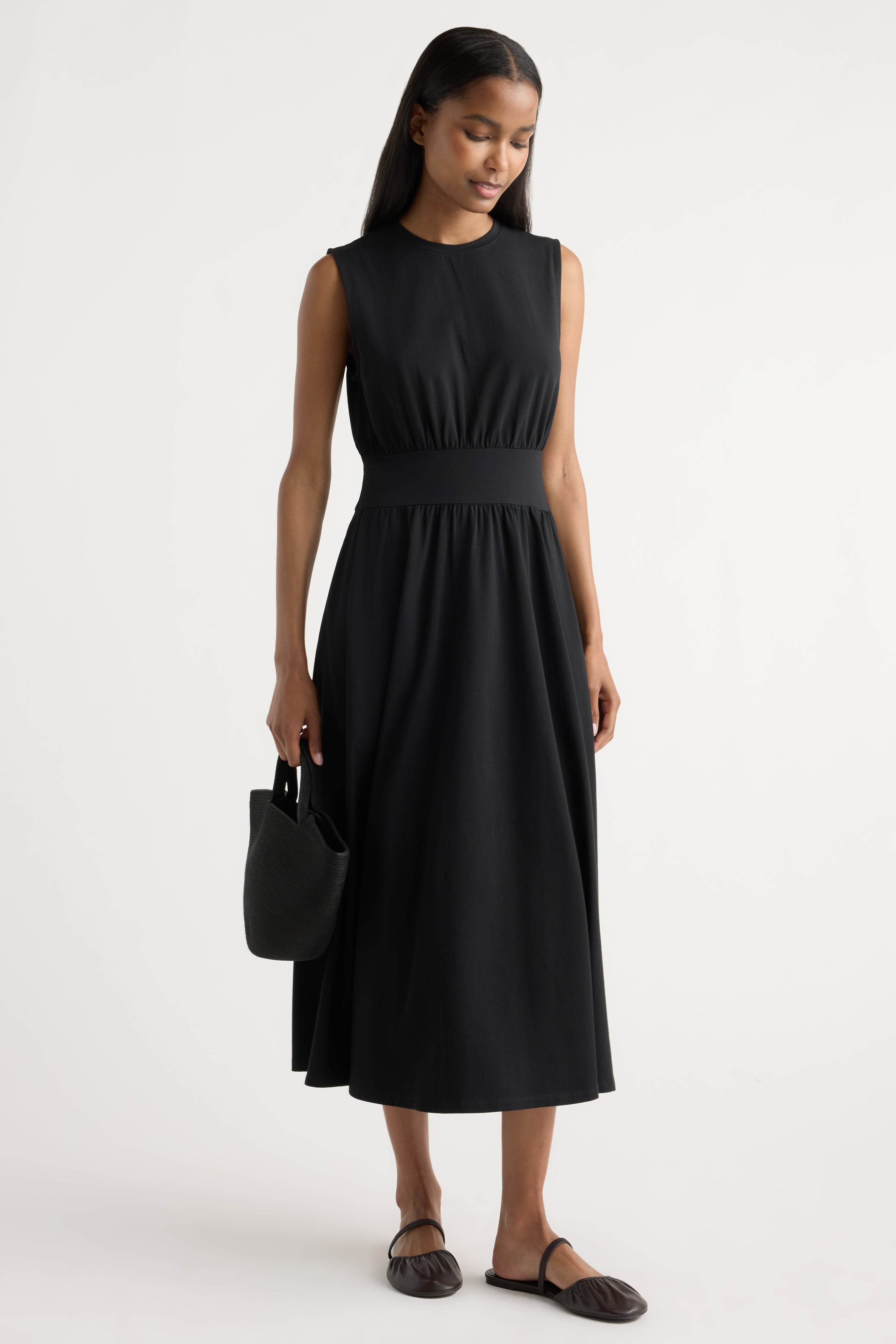 black jersey midi dress The Iconic Short Sleeve Size medium measures 50 from shoulder to hem STELLA MCCARTNEY Jersey midi dress