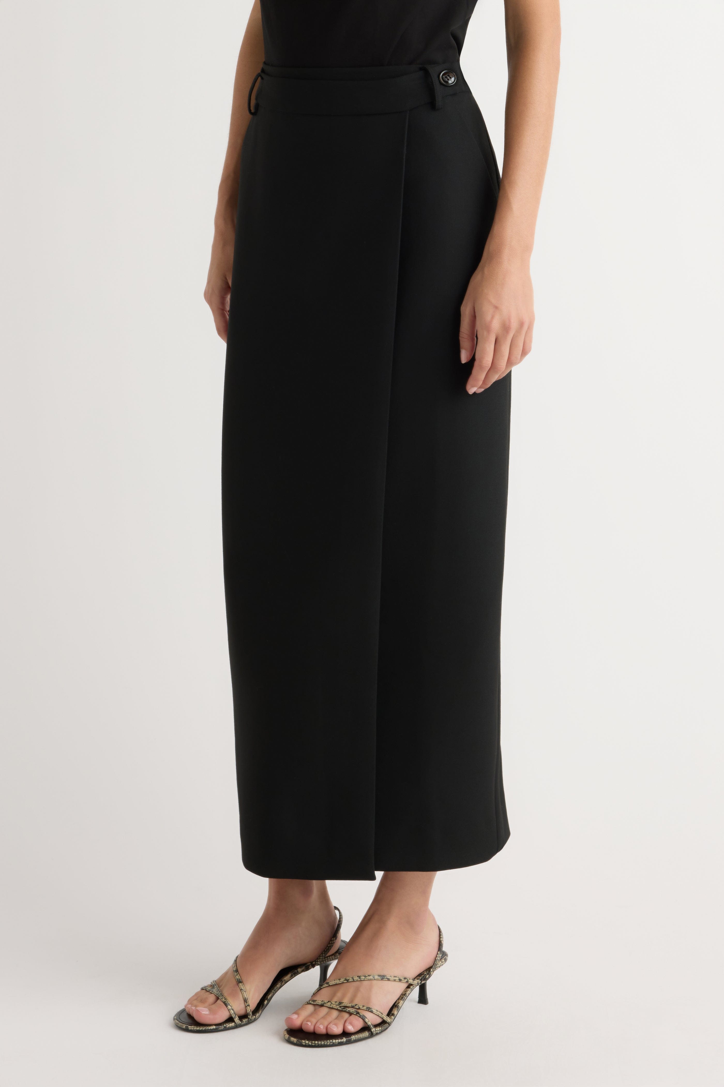 【正規品】LACE WRAP SKIRT WITH PANTS M ブラック 正規品】LACE WRAP SKIRT WITH PANTS M ブラック INDIGO +