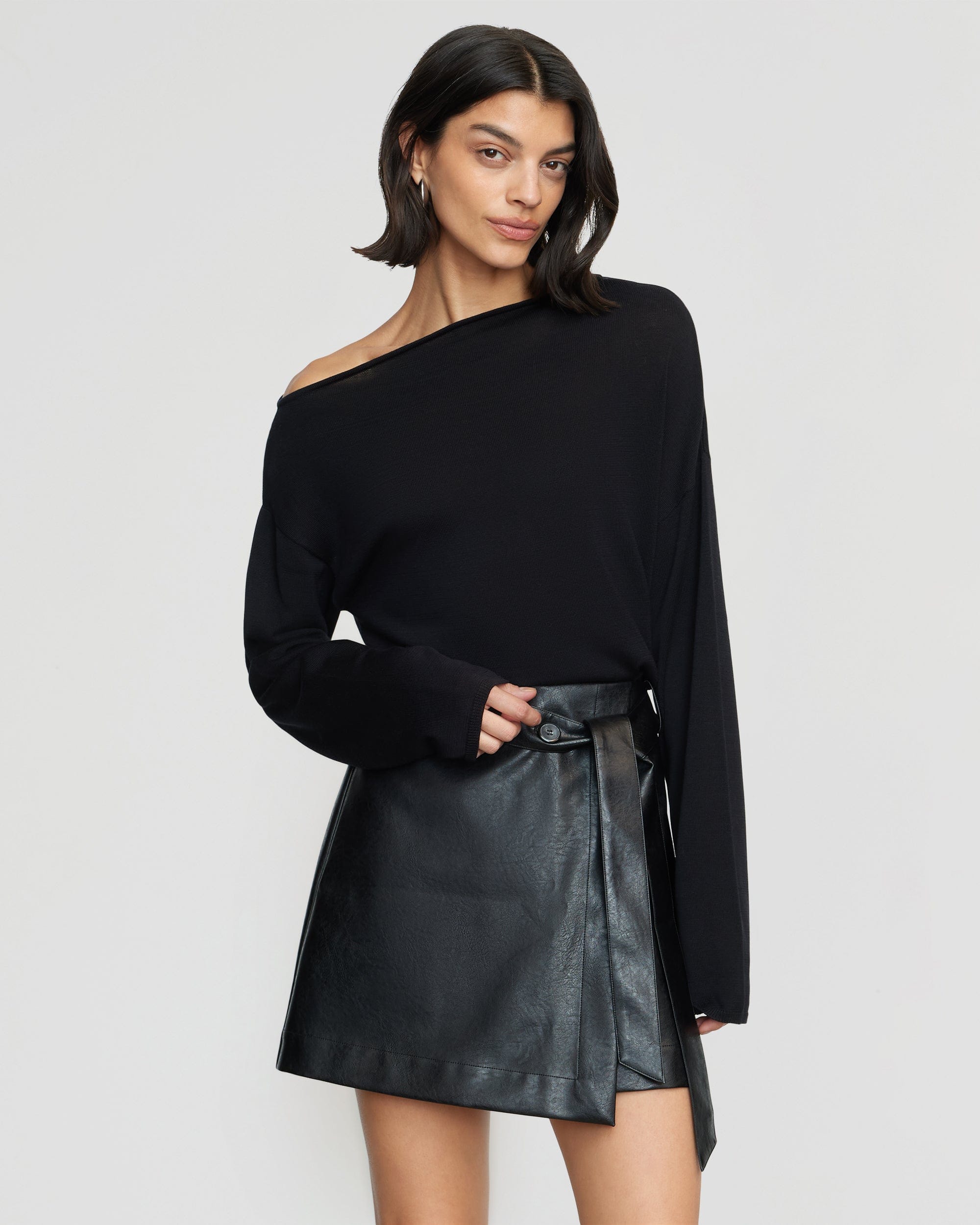 tanner-vegan-leather-wrap- 