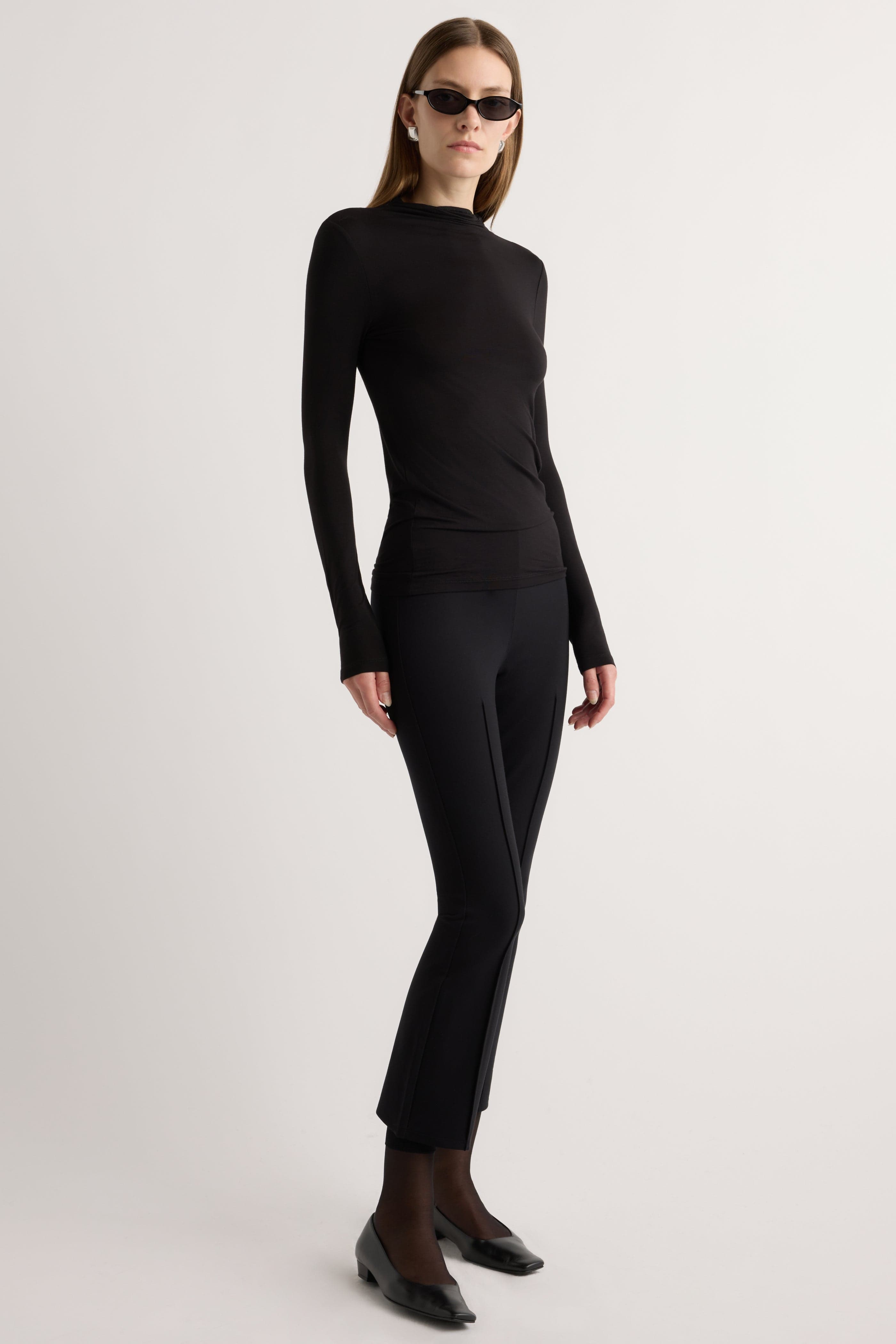 y*iFTWO（FNTC ）BLACK DECK 157 W 63478984.png