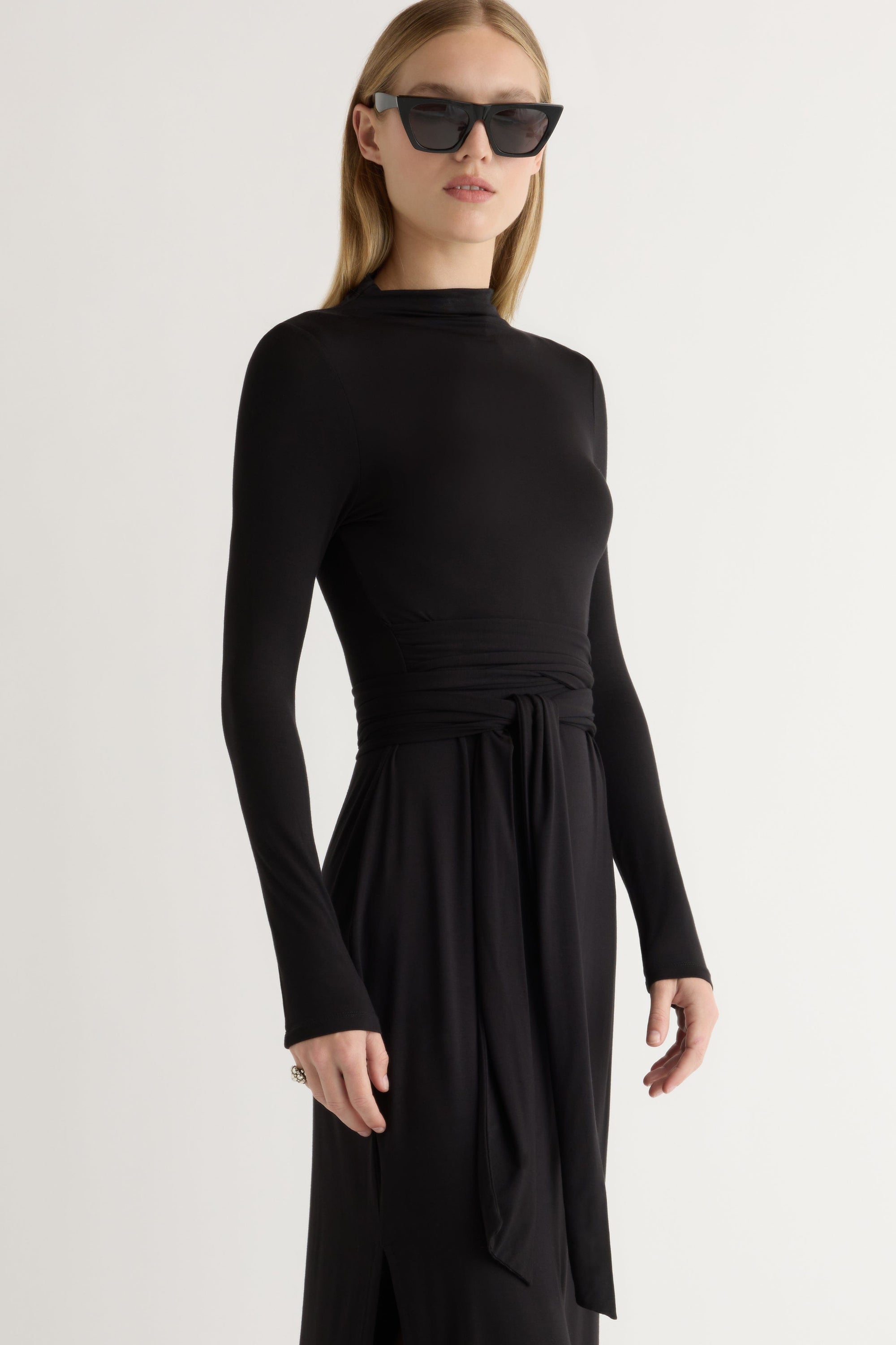 Vero Tie-Front Long-Sleeve Dress